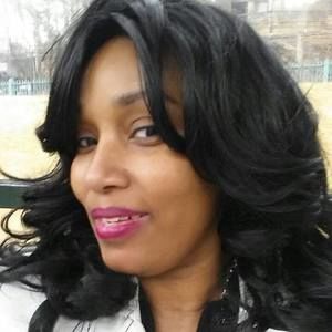 Meet your Posher, Nina